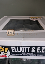 Load image into Gallery viewer, Elliott &amp; E.T. gitd Funko Pop! Movie Moment
